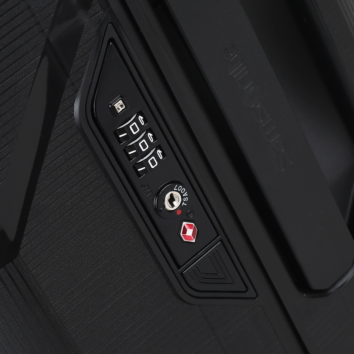 Чемодан для ручной клади из полипропилена с кодовым замком Samsonite Magnum ECO