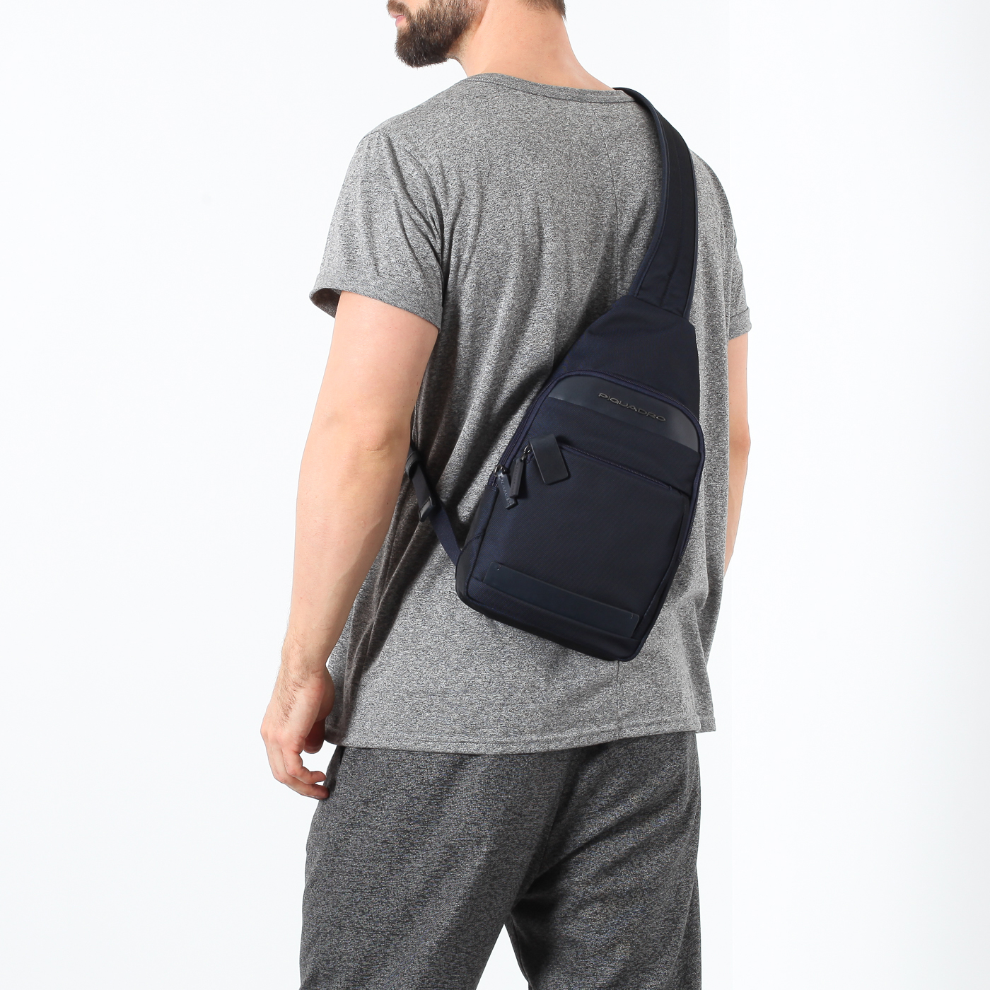 Сумка с широкой плечевой лямкой Piquadro Klout