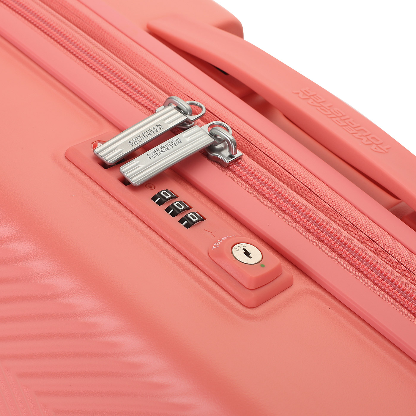 Чемодан для ручной клади из поликарбоната с кодовым замком American Tourister Flylife