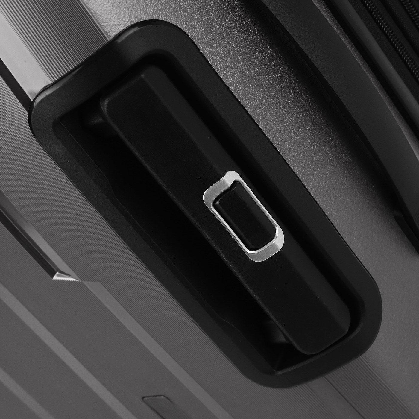 Чемодан большой L из полипропилена с кодовым замком Eberhart Shift