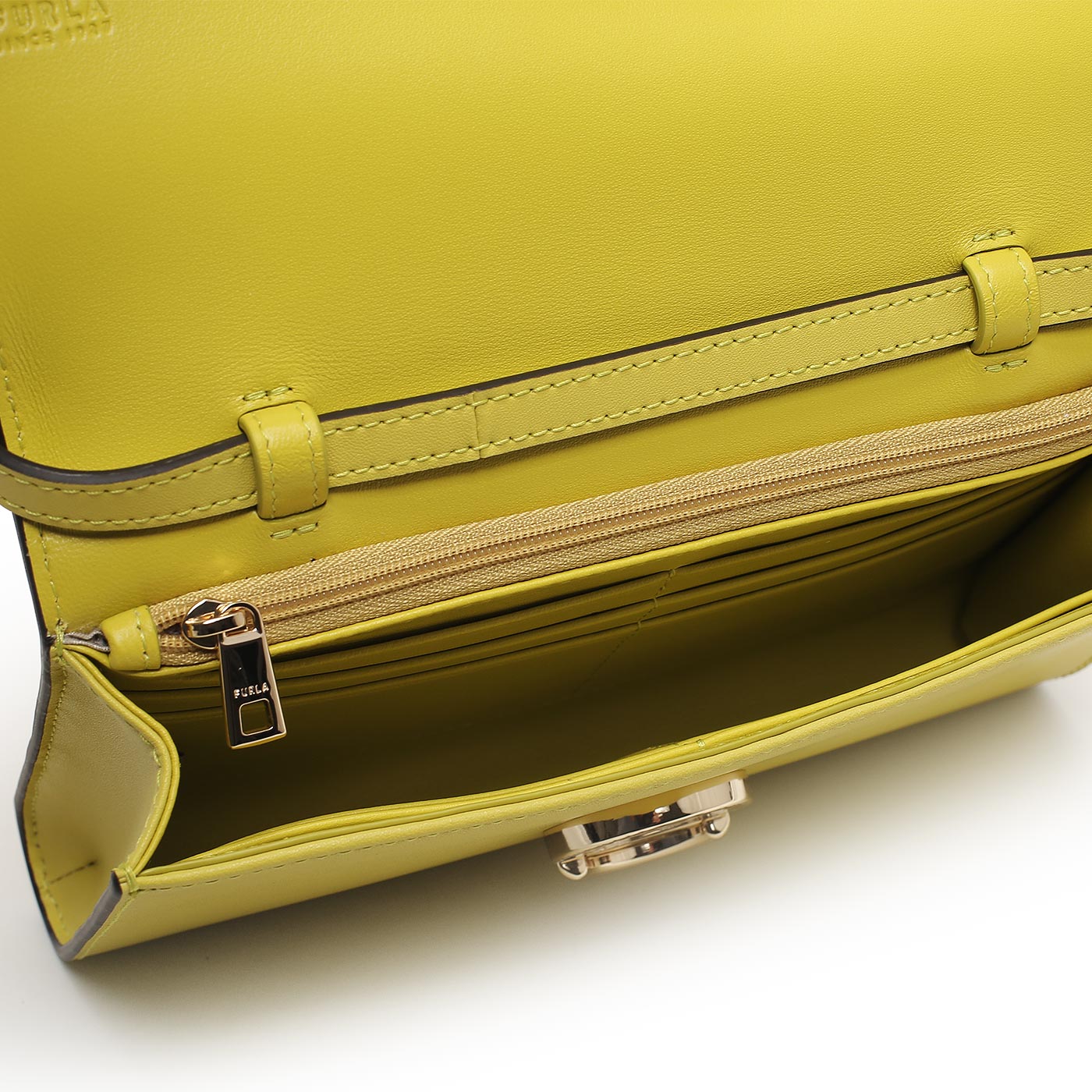 Кожаная сумка Furla Sfera