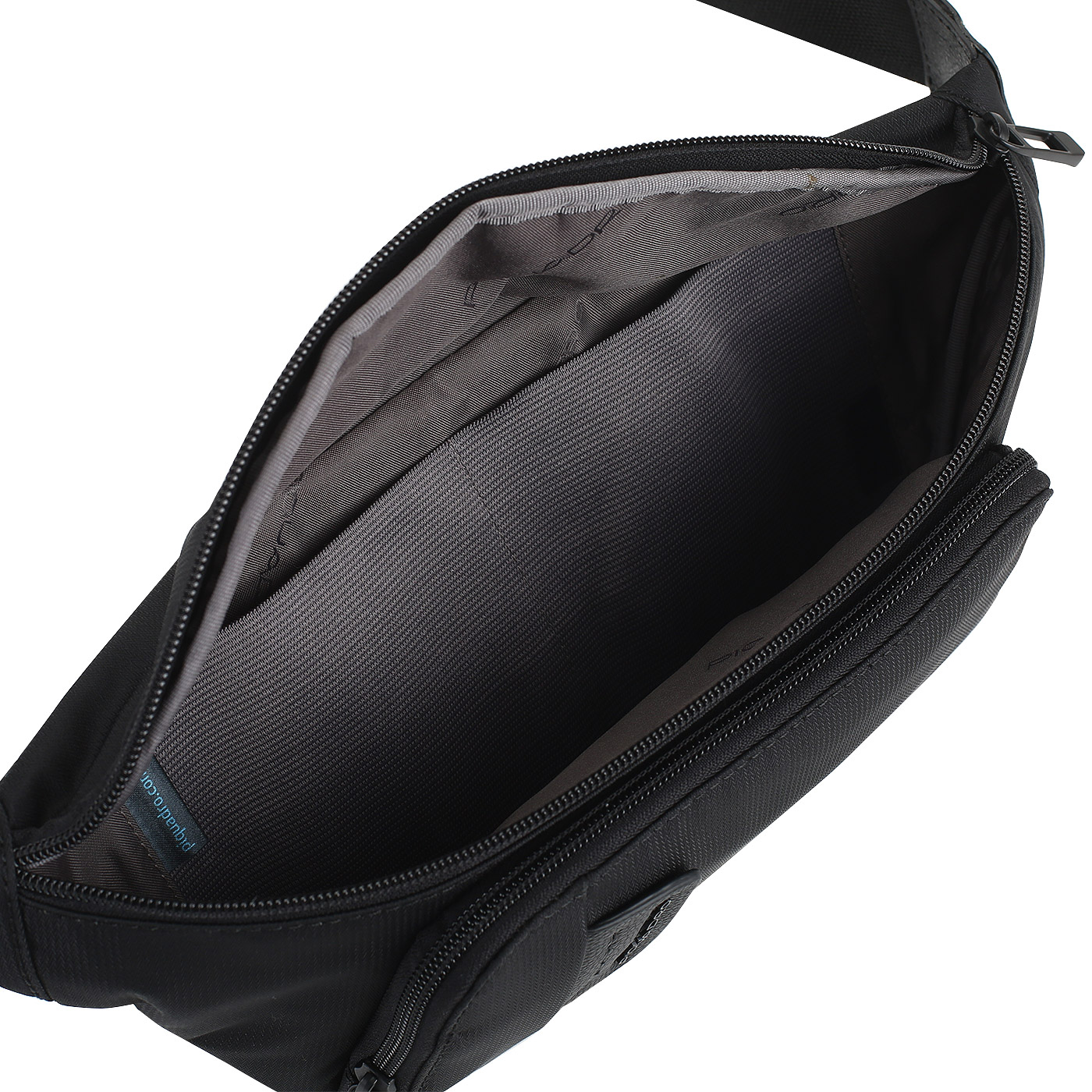 Черная поясная сумка на молнии Piquadro P16