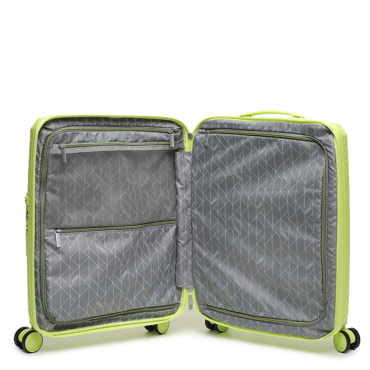 Чемодан на колесах American Tourister Fastforward